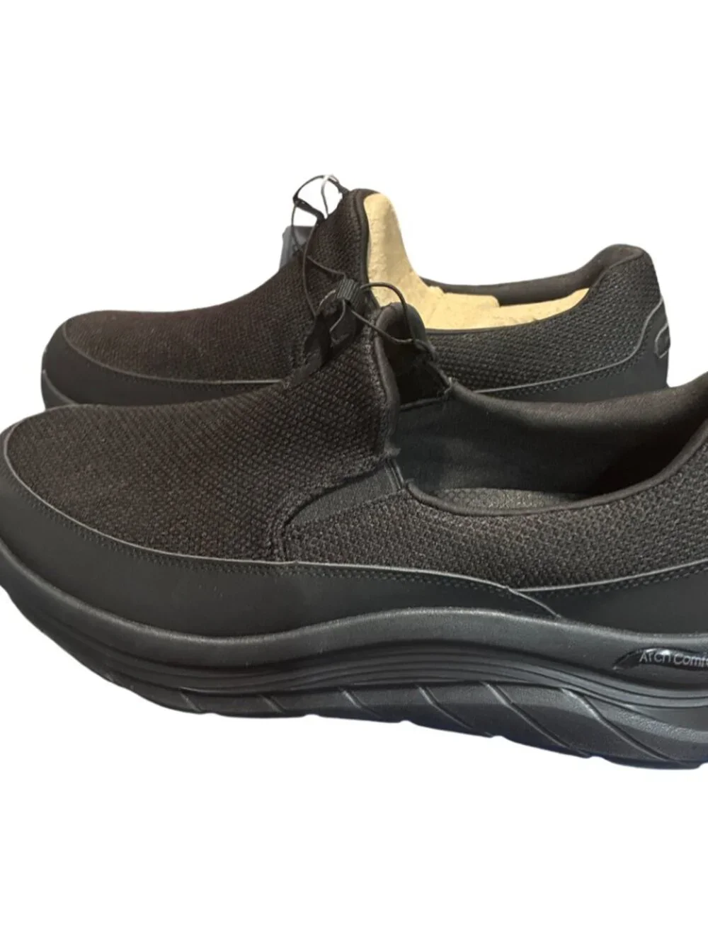 Sz.12*NWT-Skechers*Relaxed Fit Arch Comfort Mens Black Slip On Sneakers 66751S